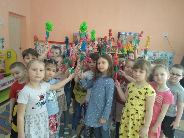 С 8 Марта!